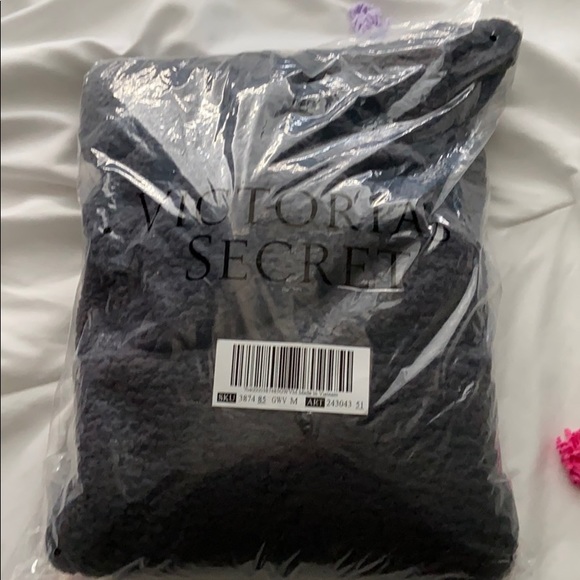 Pink Vs - Picture 2 of 4